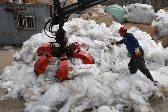 2017中国汽车创作者大会 “汽扯扒谈”获奖:泛亚电竞(图1) 泛亚电竞平台